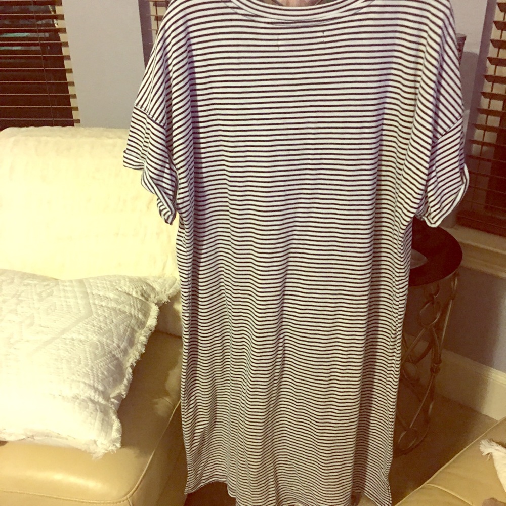 COPY - Abercrombie and Fitch T-shirt dress